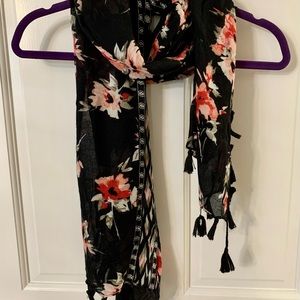 WHBM Knit Scarf